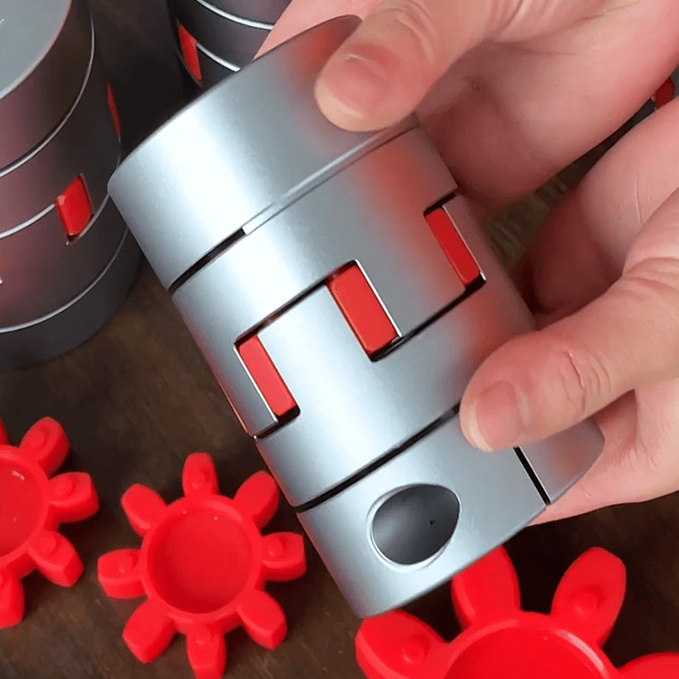 OEM High Strength Aluminium Alloy Jaw/Spider Flexible Shaft Couplings clamp type for Motor Transmission