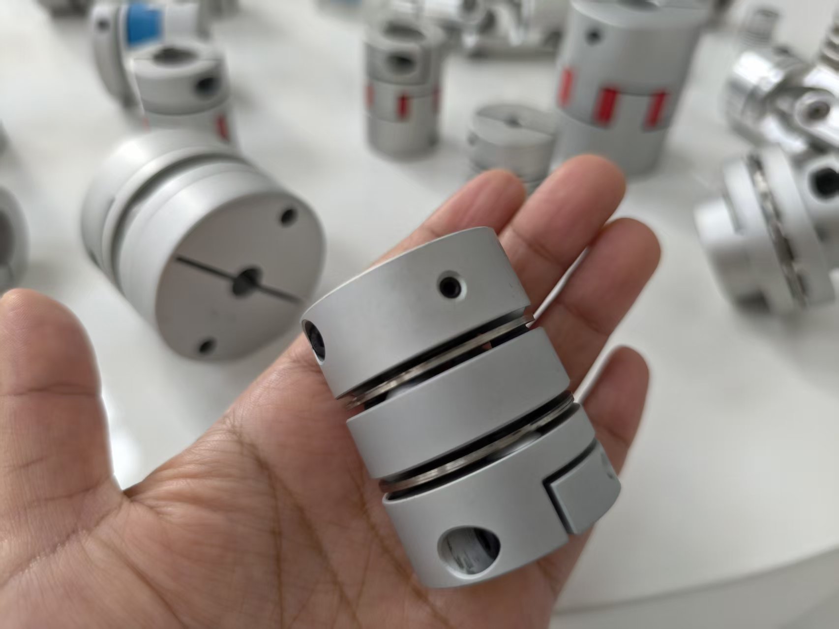 RSK-CPL Durable Diaphragm Disc Aluminum Alloy Coupling Clamp Type compensates for angular and axial deviations